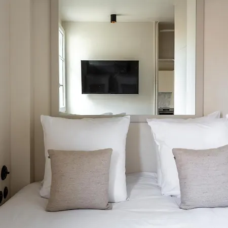 The Carla Eiffel Tower View Appartement